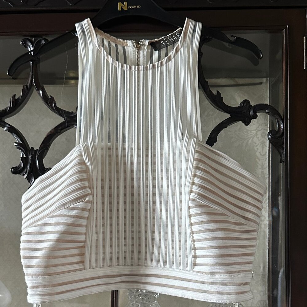 Textured cream and gold/beige crop top. NWOT. Size L. $20